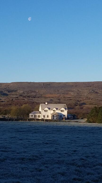 Burren Rock Farmhouse B&B room 2